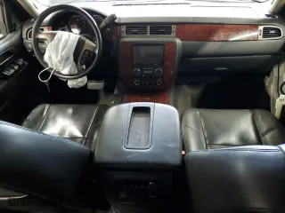 2010 Chevrolet Avalanche LTZ with VIN 3GNVKGE01AG226716, listed as a Copart auction lot 63428994 with 0 mi miles and Salvage Title. Bid and sale history available at carsss.com. Image 8.