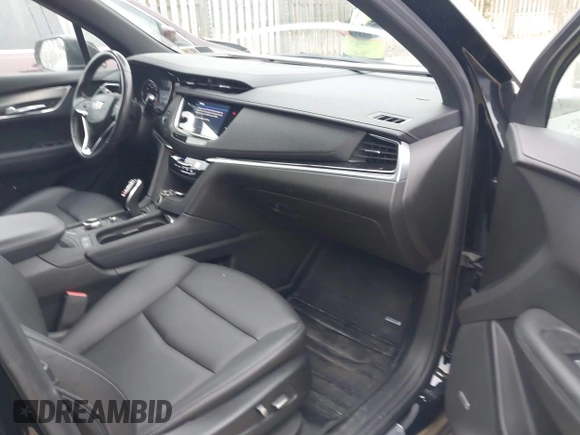 2024 Cadillac XT6 Luxury with VIN 1GYKPBR47RZ723532, listed as a IAAI auction lot 41758065 with 31,712 mi miles. Bid and sale history available at carsss.com. Image 5.