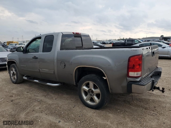 2007 GMC Sierra 1500 SLE1 with VIN 2GTEC19C371540909, listed as a Copart auction lot 82684964 with 206,209 mi miles and Salvage Title. Bid and sale history available at carsss.com. Image 2.