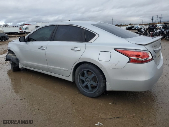 2015 Nissan Altima 2.5 S with VIN 1N4AL3AP9FN870114, listed as a Copart auction lot 86392354 with 134,435 mi miles and Salvage Title. Bid and sale history available at carsss.com. Image 2.
