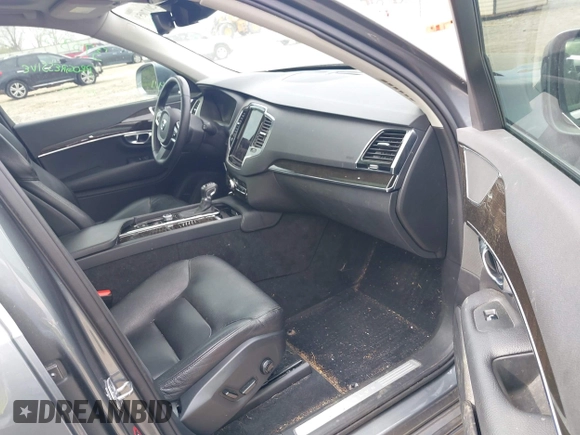 2018 Volvo XC90 Momentum z VIN YV4A22PK1J1192099, wystawiony jako IAAI lot #42017059 z przebiegiem 115 760 mil mil oraz . Historia ofert i sprzedaży dostępna na DreamBid. Obrazek 5.