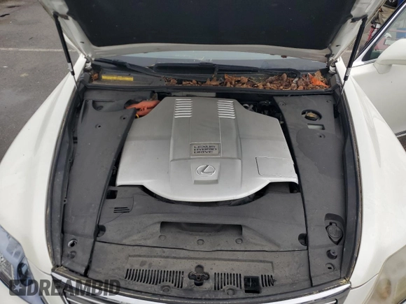 2008 Lexus LS 600h L z VIN JTHDU46F385000337, wystawiony jako Copart lot #56936025 z przebiegiem 126 702 mil mil oraz Tytuł czysty. Historia ofert i sprzedaży dostępna na DreamBid. Obrazek 11.