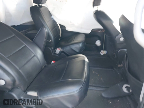 2019 Toyota Sienna XLE with VIN 5TDDZ3DC0KS220137, listed as a IAAI auction lot 41093022 with Not Provided miles and . Bid and sale history available at DreamBid. Image 8.