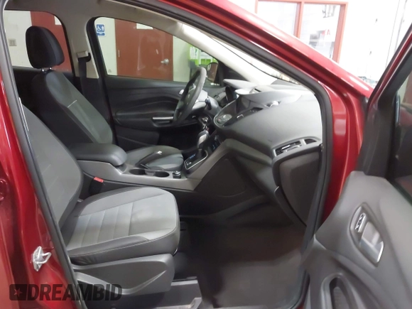 2014 Ford Escape SE z VIN 1FMCU9GX5EUA05294, wystawiony jako IAAI lot #42282028 z przebiegiem 119 046 mil mil oraz . Historia ofert i sprzedaży dostępna na DreamBid. Obrazek 5.