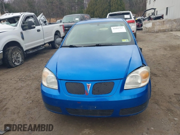 2007 Pontiac G5 with VIN 1G2AL15F877270775, listed as a IAAI auction lot 41869767 with 131,764 mi miles. Bid and sale history available at carsss.com. Image 12.
