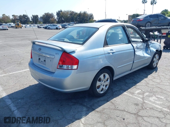 2008 Kia Spectra EX with VIN KNAFE122185575459, listed as a IAAI auction lot 42137257 with 55,402 mi miles and . Bid and sale history available at DreamBid. Image 4.