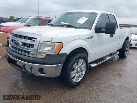 2014 Ford F-150 XL with VIN 1FTFX1CF8EKE66105, listed as a IAAI auction lot 42201442 with 95,589 mi miles and . Bid and sale history available at DreamBid. Image 2.
