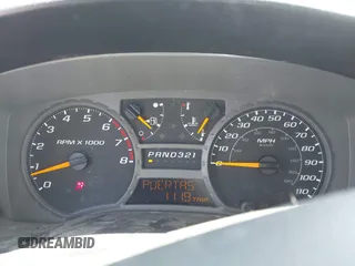 2005 Chevrolet Colorado LS Z71 with VIN 1GCDT196058222276, listed as a IAAI auction lot 42136363 with 999,999 mi miles. Bid and sale history available at carsss.com. Image 7.