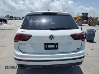 2021 Volkswagen Tiguan SE z VIN 3VV3B7AX0MM137813, wystawiony jako Copart lot #59797985 z przebiegiem 48 958 mil mil oraz Szkoda całkowita • Salvage title. Historia ofert i sprzedaży dostępna na DreamBid. Obrazek 6.