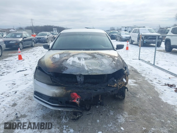 2015 Volkswagen Jetta S с VIN 3VW2K7AJ0FM355000, выставлен на аукционе IAAI как лот 41504511 с пробегом Не указан миль и . История ставок и продаж доступна на DreamBid. Изображение 6.