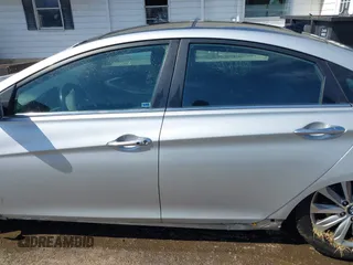 2014 Hyundai Sonata SE with VIN 5NPEC4AC2EH854480, listed as a IAAI auction lot 41784435 with 119,576 mi miles and . Bid and sale history available at DreamBid. Image 14.