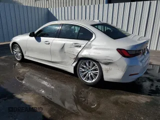 2024 BMW 3 Series 330i with VIN 3MW69FF09R8E39109, listed as a Copart auction lot 48945895 with 33,085 mi miles and Clean Title. Bid and sale history available at carsss.com. Image 2.