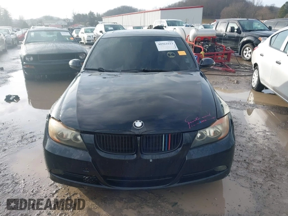 2008 BMW 3 Series 328i with VIN WBAVA33518KX87050, listed as a IAAI auction lot 40961613 with 189,357 mi miles and . Bid and sale history available at DreamBid. Image 12.
