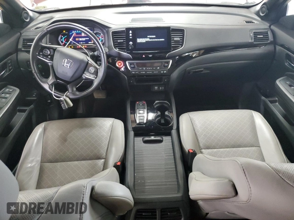 2020 Honda Passport Touring with VIN 5FNYF8H90LB018300, listed as a Copart auction lot 63437595 with 27,740 mi miles and Salvage title. Bid and sale history available at DreamBid. Image 8.