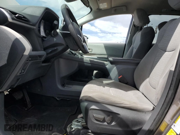 2022 Toyota Sienna LE с VIN 5TDKRKEC6NS077795, выставлен на аукционе Copart как лот 52788715 с пробегом 33 758 миль миль и Списание • Salvage title. История ставок и продаж доступна на DreamBid. Изображение 7.