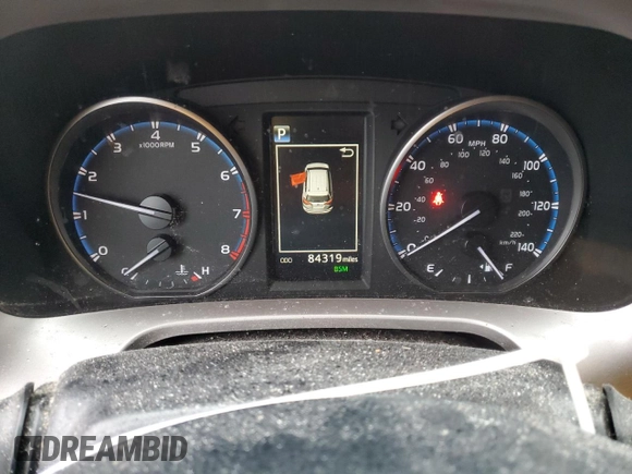 2018 Toyota RAV4 XLE with VIN JTMWFREV3JJ746262, listed as a Copart auction lot 51811035 with 84,319 mi miles and Salvage Title. Bid and sale history available at DreamBid. Image 9.