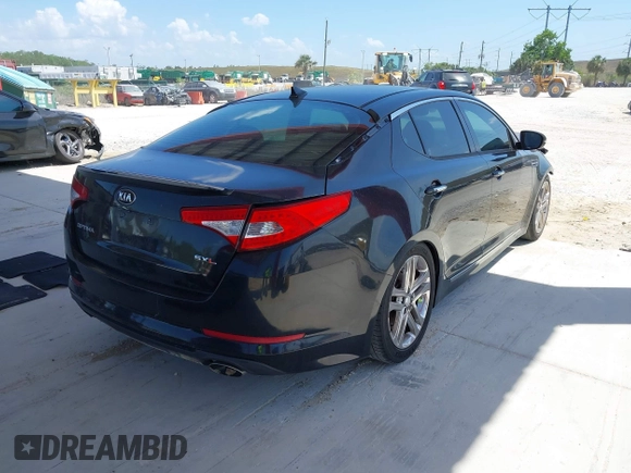 2013 Kia Optima SX z VIN 5XXGR4A69DG141426, wystawiony jako IAAI lot #41946366 z przebiegiem 75 937 mil mil oraz . Historia ofert i sprzedaży dostępna na DreamBid. Obrazek 4.