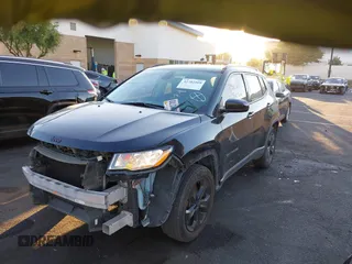 2018 Jeep Compass Latitude с VIN 3C4NJCBB0JT502028, выставлен на аукционе IAAI как лот 42702509 с пробегом 198 712 миль миль и . История ставок и продаж доступна на DreamBid. Изображение 2.