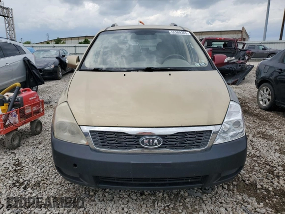 2011 Kia Sedona LX with VIN KNDMG4C71B6409718, listed as a Copart auction lot 55309365 with 307,610 mi miles and Salvage Title. Bid and sale history available at carsss.com. Image 5.