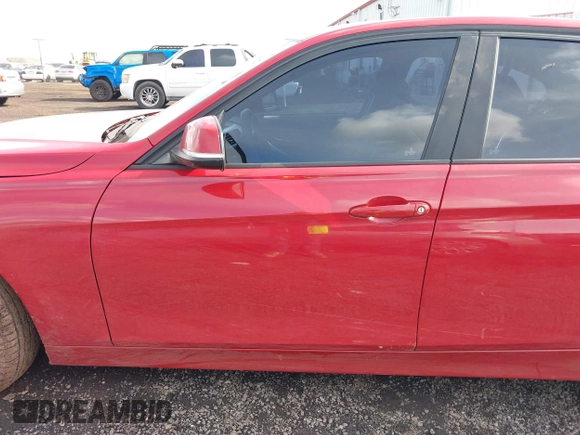 2013 BMW 3 Series 328i xDrive with VIN WBA3B5C51DF590673, listed as a IAAI auction lot 41720742 with 91,147 mi miles. Bid and sale history available at carsss.com. Image 14.