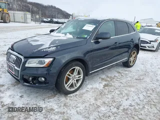 2014 Audi Q5 Premium Plus with VIN WA1LFAFP2EA018811, listed as a IAAI auction lot 41640414 with 114,331 mi miles. Bid and sale history available at carsss.com. Image 18.