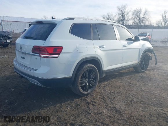 2018 Volkswagen Atlas SEL with VIN 1V2ER2CA5JC586141, listed as a IAAI auction lot 41637882 with 80,515 mi miles and . Bid and sale history available at DreamBid. Image 4.