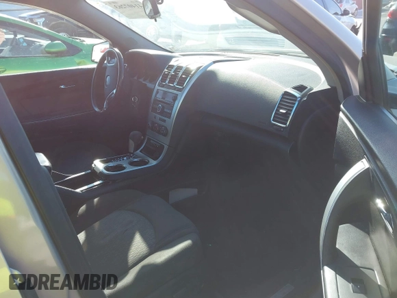 2008 GMC Acadia SLE1 with VIN 1GKEV13748J146661, listed as a IAAI auction lot 41407263 with 194,748 mi miles. Bid and sale history available at carsss.com. Image 5.