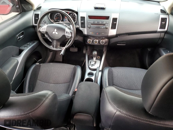 2013 Mitsubishi Outlander SE with VIN JA4AS3AW4DU013085, listed as a Copart auction lot 84697134 with 117,697 mi miles and Salvage Title. Bid and sale history available at carsss.com. Image 8.