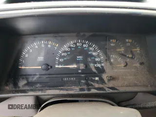 1995 Dodge Caravan Grand SE z VIN 1B4GH44R8SX633988, wystawiony jako Copart lot #65667454 z przebiegiem 121 183 mil mil oraz Tytuł czysty. Historia ofert i sprzedaży dostępna na DreamBid. Obrazek 9.