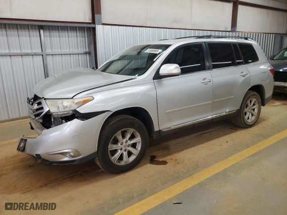 2011 Toyota Highlander with VIN 5TDZK3EH4BS028725, listed as a Copart auction lot 51069885 with 207,161 mi miles and Salvage Title. Bid and sale history available at carsss.com. Image 1.