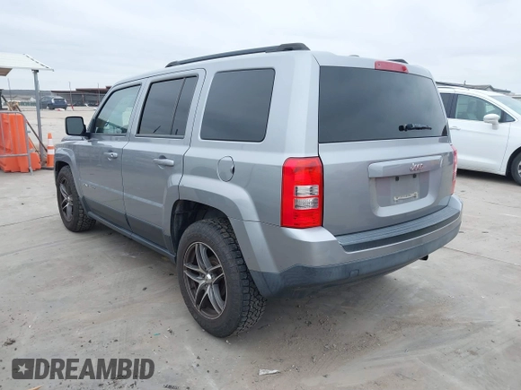 2015 Jeep Patriot Sport with VIN 1C4NJPBB3FD428835, listed as a IAAI auction lot 41637485 with 139,866 mi miles. Bid and sale history available at carsss.com. Image 3.