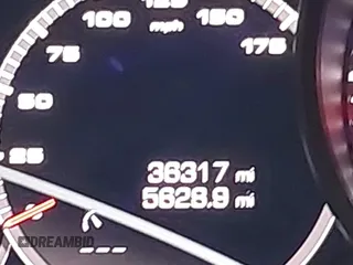 2021 Porsche Cayenne z VIN WP1AA2AY9MDA05163, wystawiony jako IAAI lot #41972992 z przebiegiem 36 317 mil mil oraz . Historia ofert i sprzedaży dostępna na DreamBid. Obrazek 16.