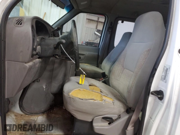 1998 Ford Econoline Wagon XL z VIN 1FBSS31L1WHA95941, wystawiony jako Copart lot #85722674 z przebiegiem 235 498 mil mil oraz Tytuł czysty. Historia ofert i sprzedaży dostępna na DreamBid. Obrazek 7.