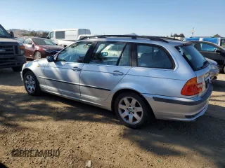 2003 BMW 3 Series 325xi with VIN WBAEP33453PF02225, listed as a Copart auction lot 75361484 with 207,860 mi miles and Clean Title. Bid and sale history available at carsss.com. Image 2.