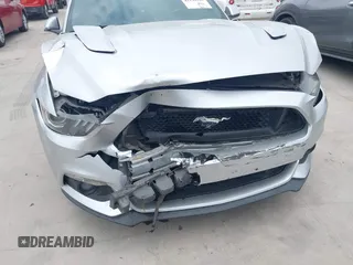 2015 Ford Mustang GT z VIN 1FA6P8CF7F5343510, wystawiony jako IAAI lot #42158946 z przebiegiem 105 319 mil mil oraz . Historia ofert i sprzedaży dostępna na DreamBid. Obrazek 6.