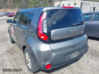 2014 Kia Soul with VIN KNDJN2A29E7106253, listed as a IAAI auction lot 41909926 with 233,609 mi miles. Bid and sale history available at carsss.com. Image 3.