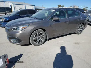 2021 Subaru Legacy Limited z VIN 4S3BWAN62M3016196, wystawiony jako Copart lot #47051415 z przebiegiem 41 434 mil mil oraz Szkody całkowita. Historia ofert i sprzedaży dostępna na DreamBid. Obrazek 1.