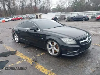 2012 Mercedes-Benz CLS-Class CLS 550 with VIN WDDLJ7DB8CA012657, listed as a IAAI auction lot 41235586 with 157,760 mi miles. Bid and sale history available at carsss.com. Image 1.