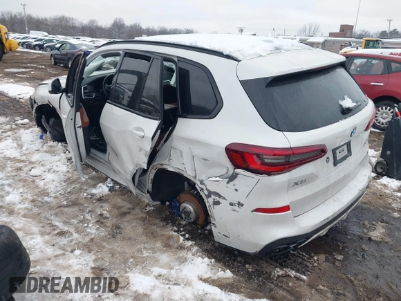 2022 BMW X5 xDrive40i with VIN 5UXCR6C02N9N26231, listed as a IAAI auction lot 41568585 with 18,120 mi miles and . Bid and sale history available at DreamBid. Image 3.