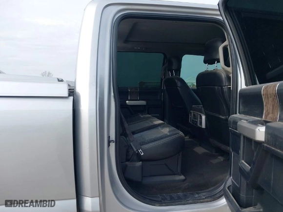 2017 Ford Super Duty F-250 SRW Lariat with VIN 1FT7W2BTXHED57250, listed as a IAAI auction lot 41724650 with 88,796 mi miles. Bid and sale history available at carsss.com. Image 8.