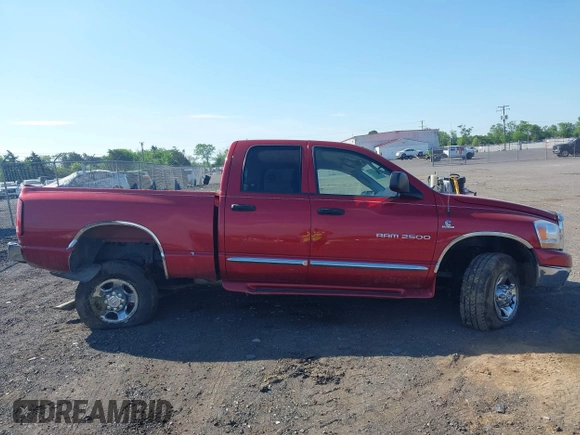2006 Dodge 2500 SLT z VIN 1D7KS28C76J202159, wystawiony jako IAAI lot #42167349 z przebiegiem 71 407 mil mil oraz . Historia ofert i sprzedaży dostępna na DreamBid. Obrazek 14.