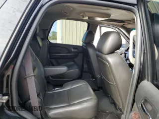 2014 GMC Yukon Denali z VIN 1GKS1EEF9ER130219, wystawiony jako Copart lot #79308134 z przebiegiem Nie podano mil oraz Czysty tytuł • Clean title. Historia ofert i sprzedaży dostępna na DreamBid. Obrazek 11.