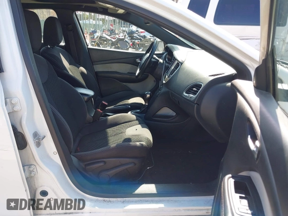2014 Dodge Dart SXT with VIN 1C3CDFBB1ED926544, listed as a IAAI auction lot 41936321 with 82,897 mi miles. Bid and sale history available at carsss.com. Image 5.