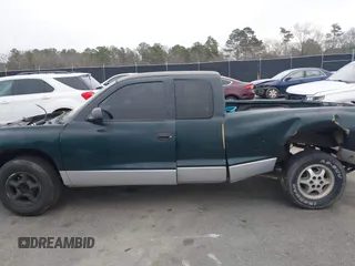 1998 Dodge Dakota SLT with VIN 1B7GL22X1WS615049, listed as a IAAI auction lot 41369967 with 259,598 mi miles and . Bid and sale history available at DreamBid. Image 14.