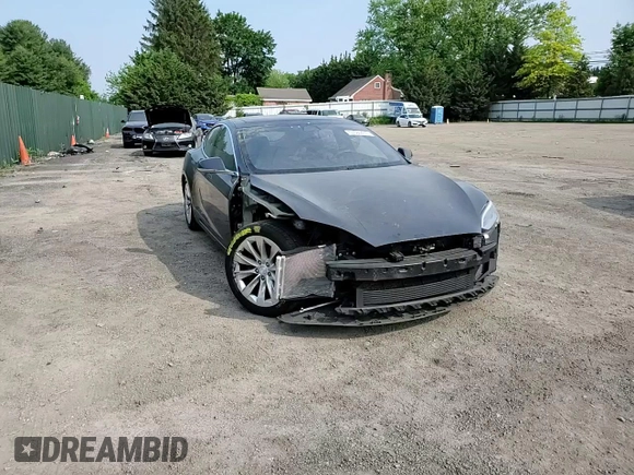 2018 Tesla Model S 75D with VIN 5YJSA1E20JF283959, listed as a Copart auction lot 59386465 with 75,078 mi miles and Salvage title. Bid and sale history available at DreamBid. Image 14.