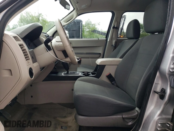 2010 Ford Escape XLS with VIN 1FMCU9C78AKD21851, listed as a Copart auction lot 61444945 with 70,404 mi miles and Clean title. Bid and sale history available at DreamBid. Image 7.