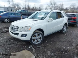 2009 Mercedes-Benz M-Class 3.5L with VIN 4JGBB86E69A446953, listed as a IAAI auction lot 41656337 with 1 mi miles. Bid and sale history available at carsss.com. Image 17.