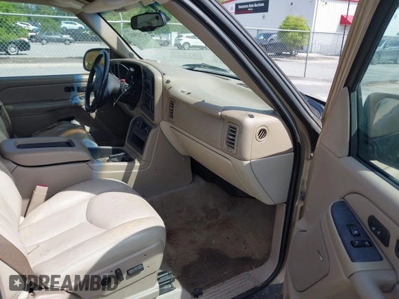 2005 Chevrolet Tahoe LT z VIN 1GNEC13T05J164155, wystawiony jako IAAI lot #42015852 z przebiegiem 216 683 mil mil oraz . Historia ofert i sprzedaży dostępna na DreamBid. Obrazek 5.
