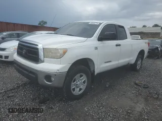 2010 Toyota Tundra z VIN 5TFRM5F16AX002689, wystawiony jako Copart lot #56648715 z przebiegiem 276 800 mil mil oraz Czysty tytuł • Clean title. Historia ofert i sprzedaży dostępna na DreamBid. Obrazek 1.