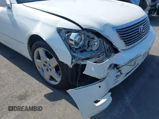 2005 Lexus LS 430 z VIN JTHBN36F755000674, wystawiony jako IAAI lot #42454159 z przebiegiem 163 787 mil mil oraz . Historia ofert i sprzedaży dostępna na DreamBid. Obrazek 6.